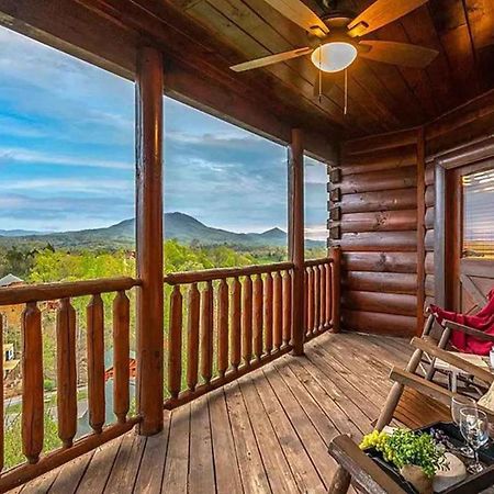 Villa New Majestic 5 Star Amazing View, Pool, Hot Tub! Pigeon Forge Esterno foto